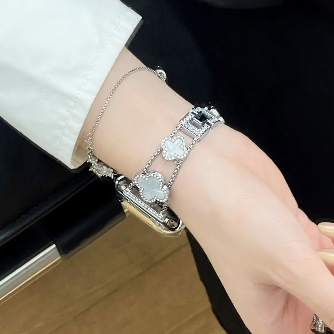 Four-leaf Clover Chain Apple Watch Band